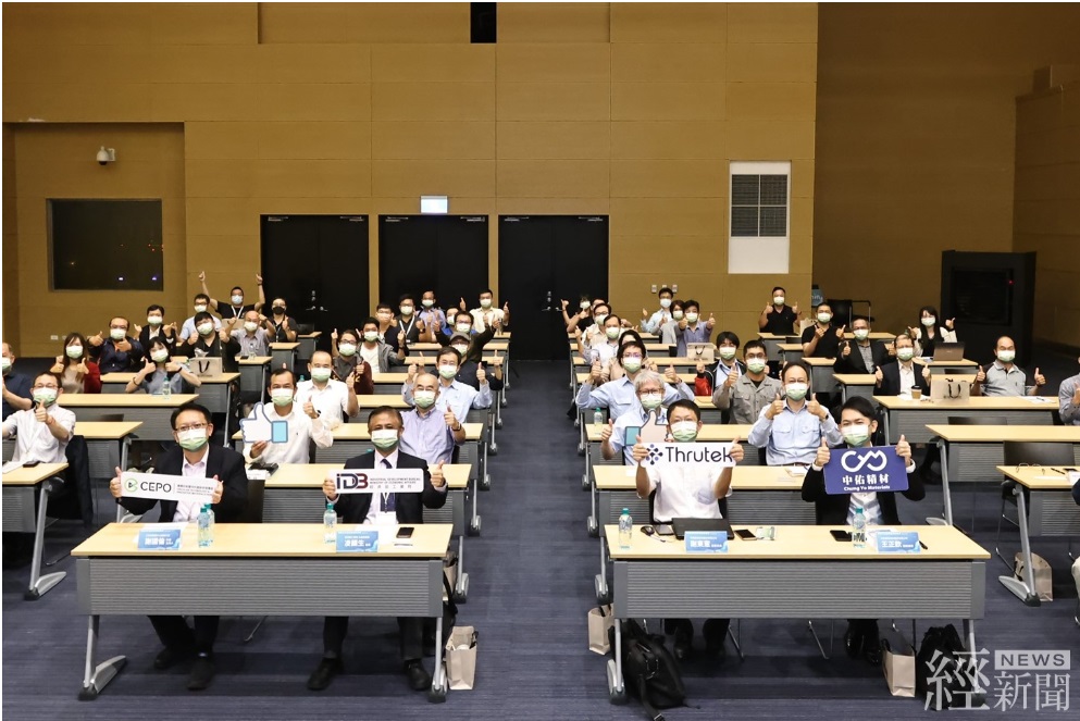 「循環材料創新應用新路徑技術研討會」由工業局輔導之千盟、中佑、竹路、元鼎4家業者，發表跨界創新循環技