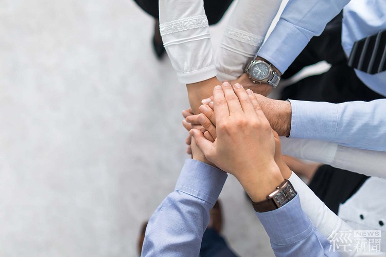 經濟部所屬事業機構2024年招考826名新進職員，起薪最高每月4萬5仟元